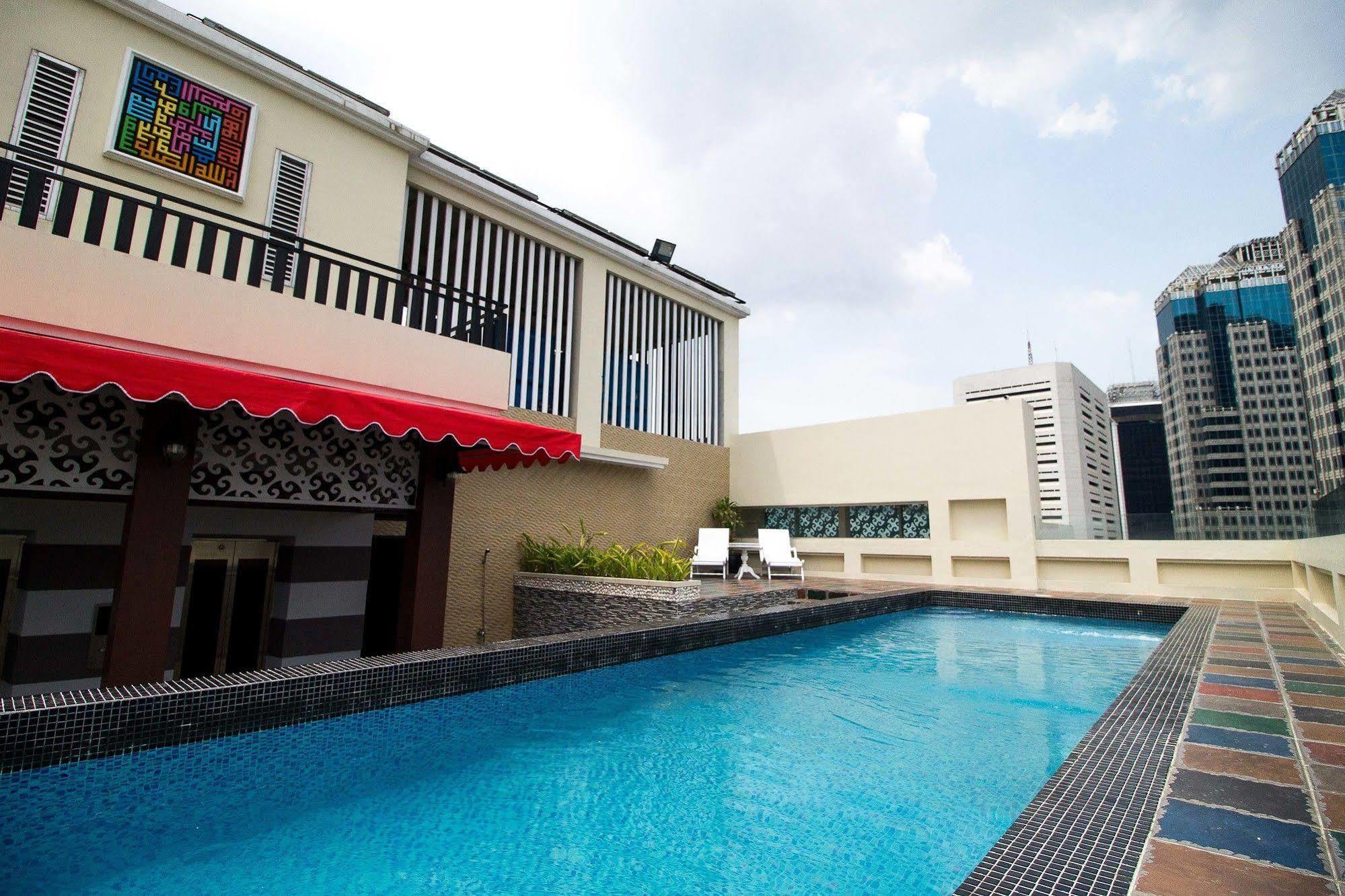 Reddoorz Premium @ Thamrin Kebon Sirih Hotel Jacarta Exterior foto