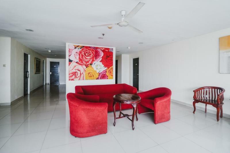 Reddoorz Premium @ Thamrin Kebon Sirih Hotel Jacarta Exterior foto