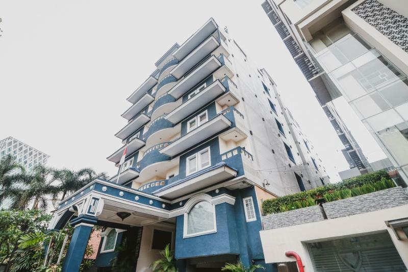 Reddoorz Premium @ Thamrin Kebon Sirih Hotel Jacarta Exterior foto